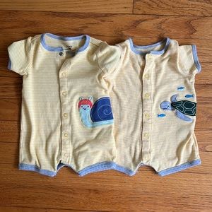 Twin onesie bundle